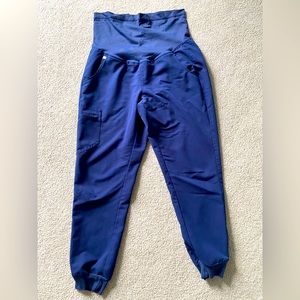 Figs maternity scrub pants